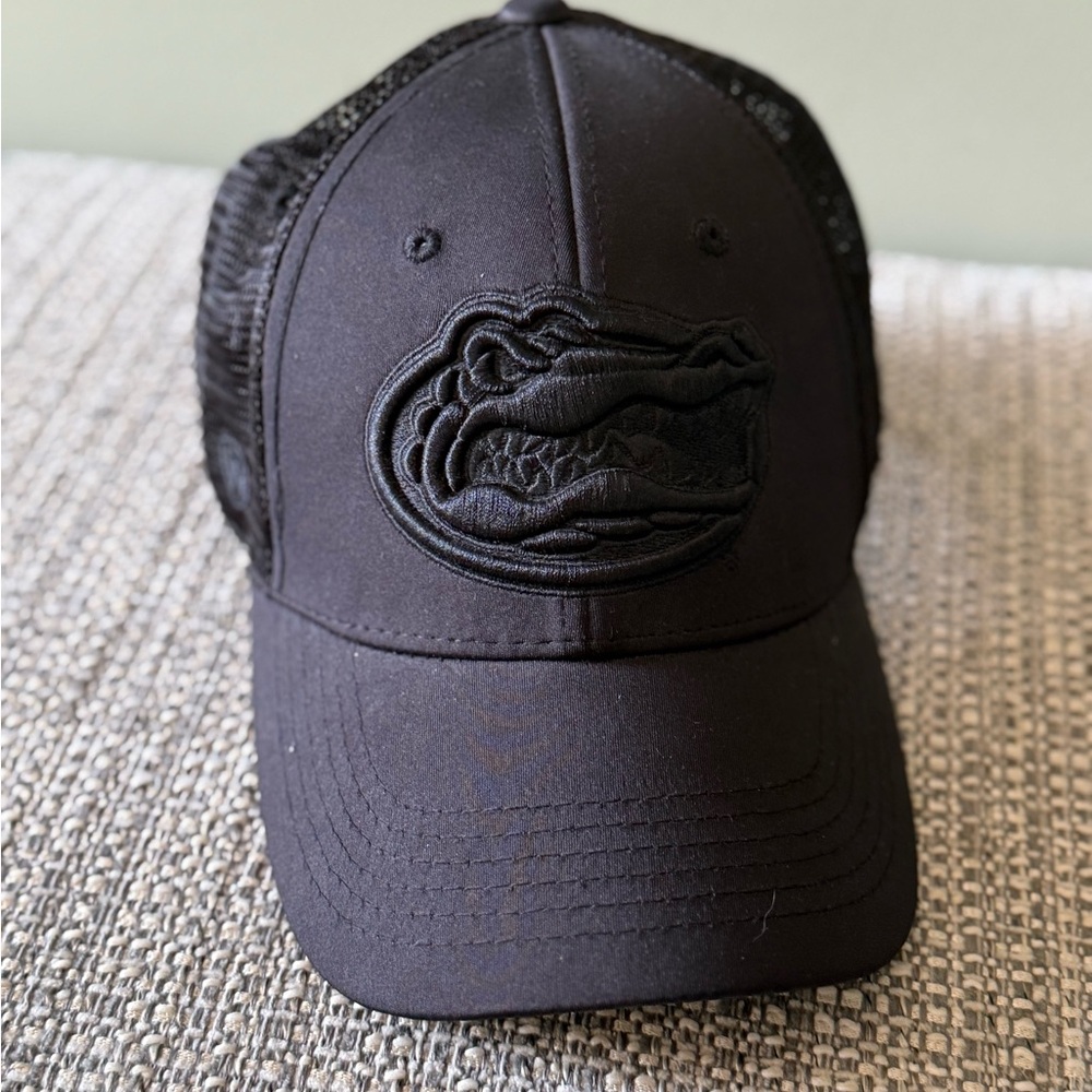 Florida Gators black baseball hat